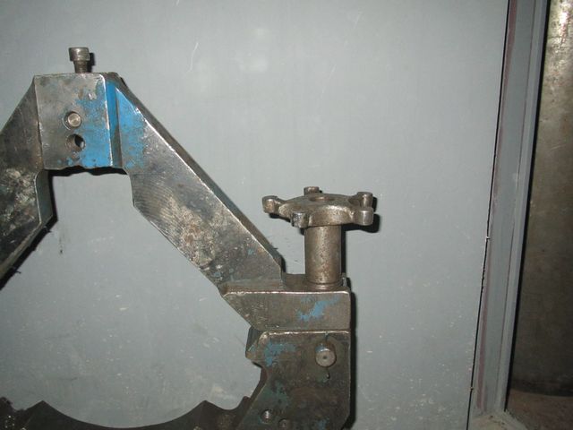 люнет неподвижный высота 310 отверствие 240